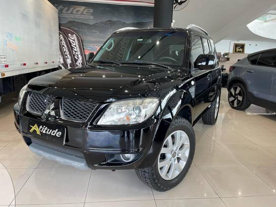 MITSUBISHI PAJERO TR4 2.0 4X2 16V 140CV FLEX 4P MANUAL